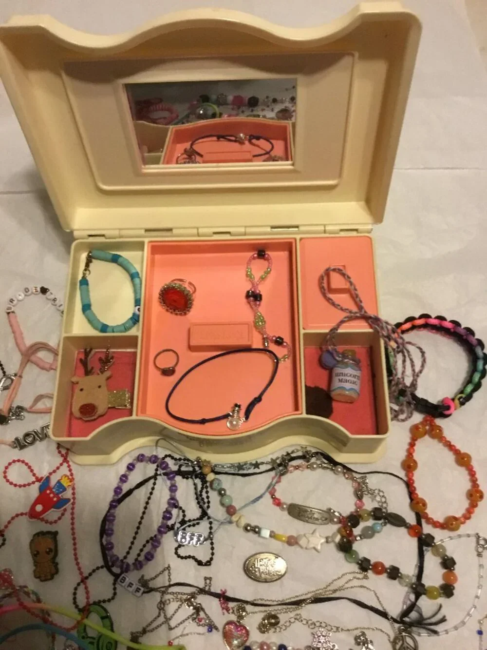 Vintage 1989 Playskool little girl's plastic jewelry box full of lots of jewelry